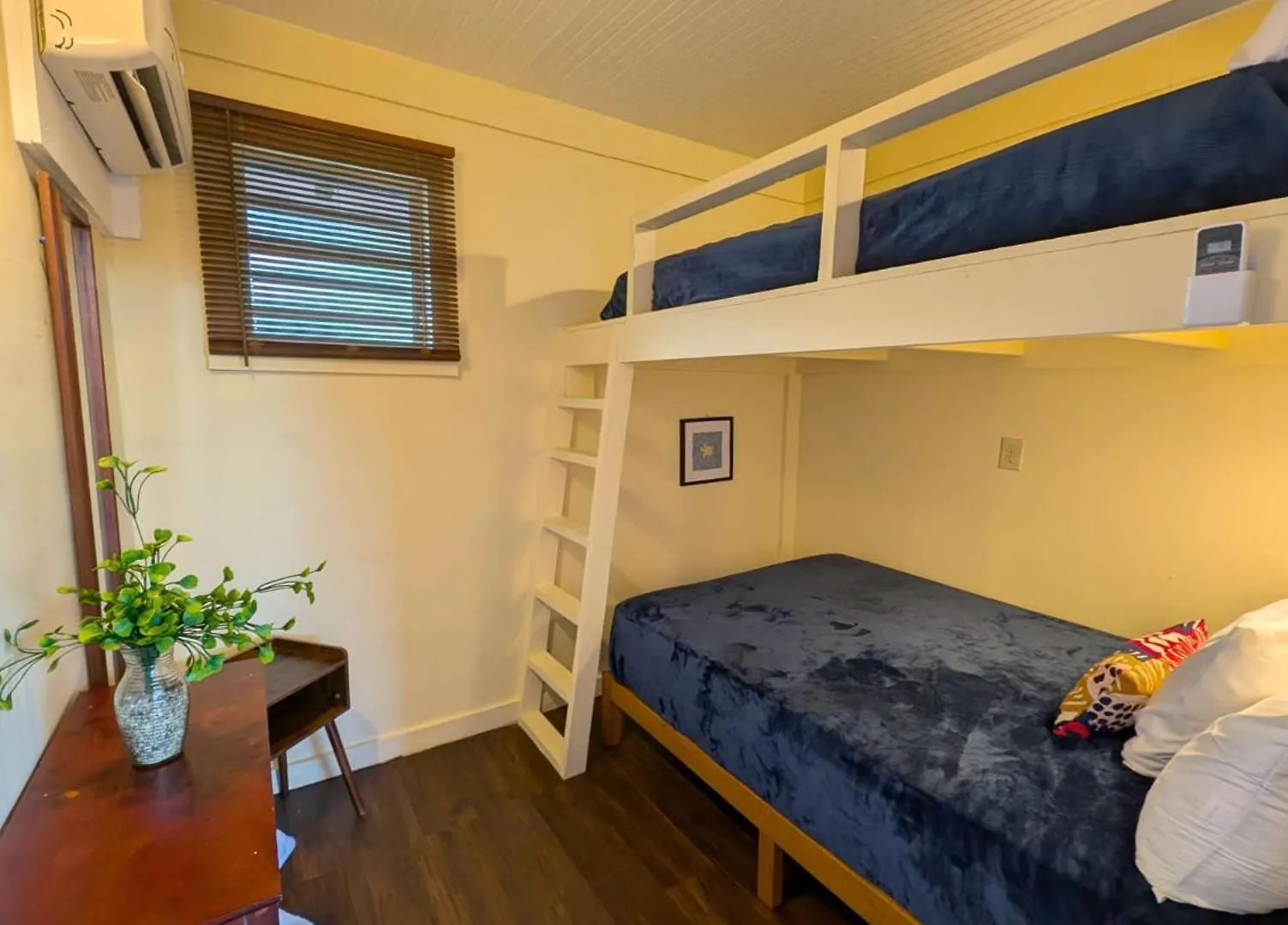 Waterside Inn Vieques Hostal